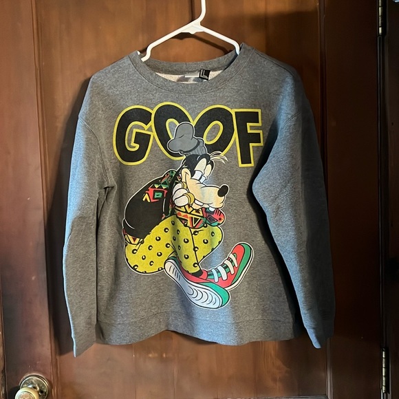 SMALL GOOFY SWEATSHIRT - Picture 1 of 4